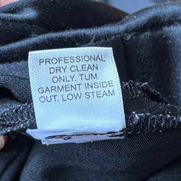 St. John Evening Kate Black Silk Wide Leg High Rise Side Zip Dress Pants EUC 10 - Picture 6 of 8